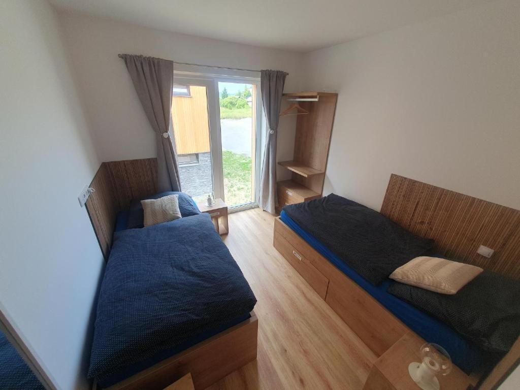 Apartman Amali Deluxe แชร์นาฟ โปชูมาวี ภายนอก รูปภาพ