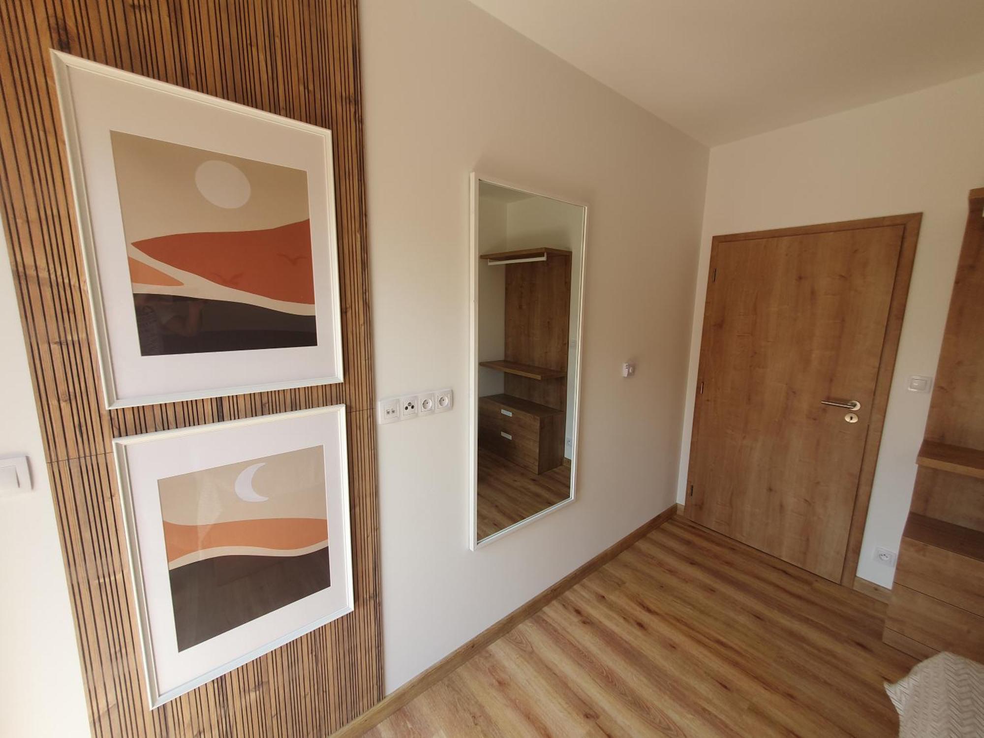 Apartman Amali Deluxe แชร์นาฟ โปชูมาวี ภายนอก รูปภาพ