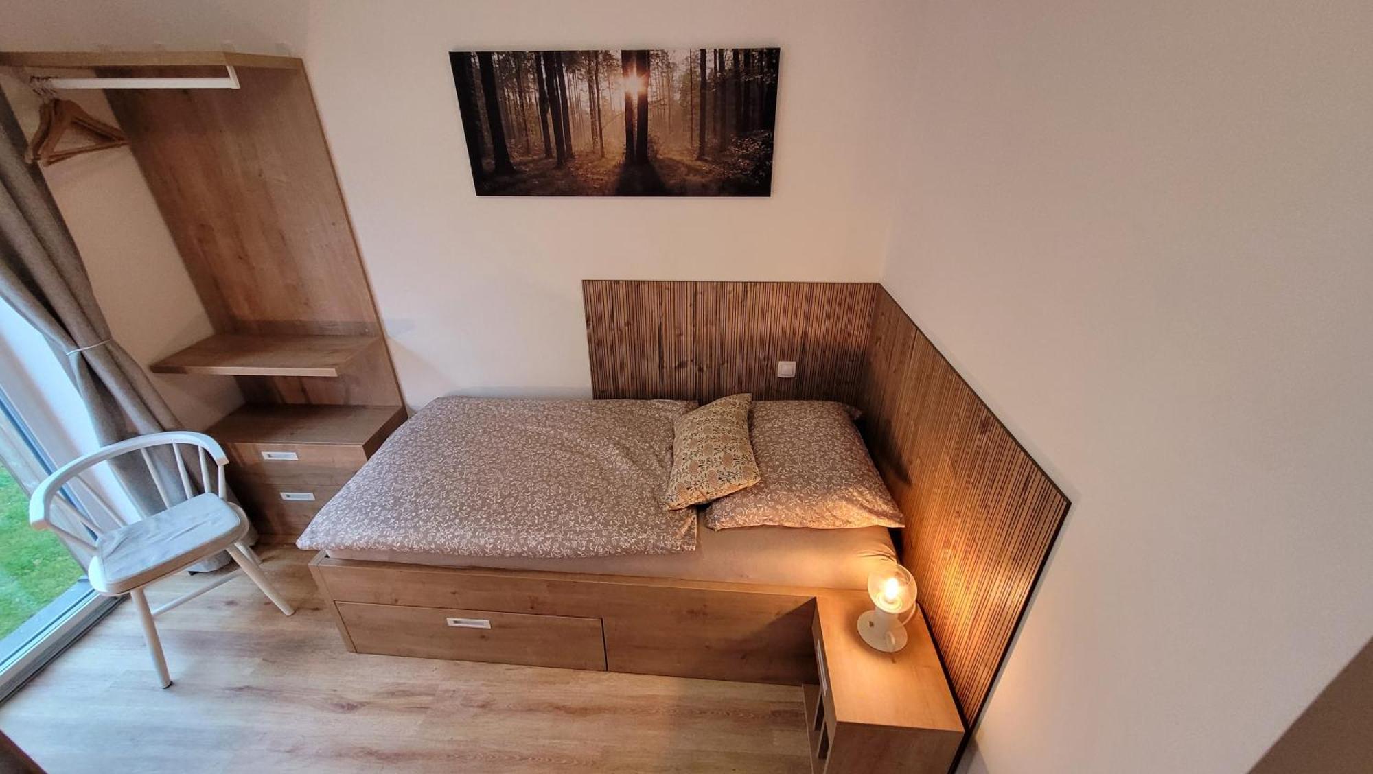 Apartman Amali Deluxe แชร์นาฟ โปชูมาวี ภายนอก รูปภาพ